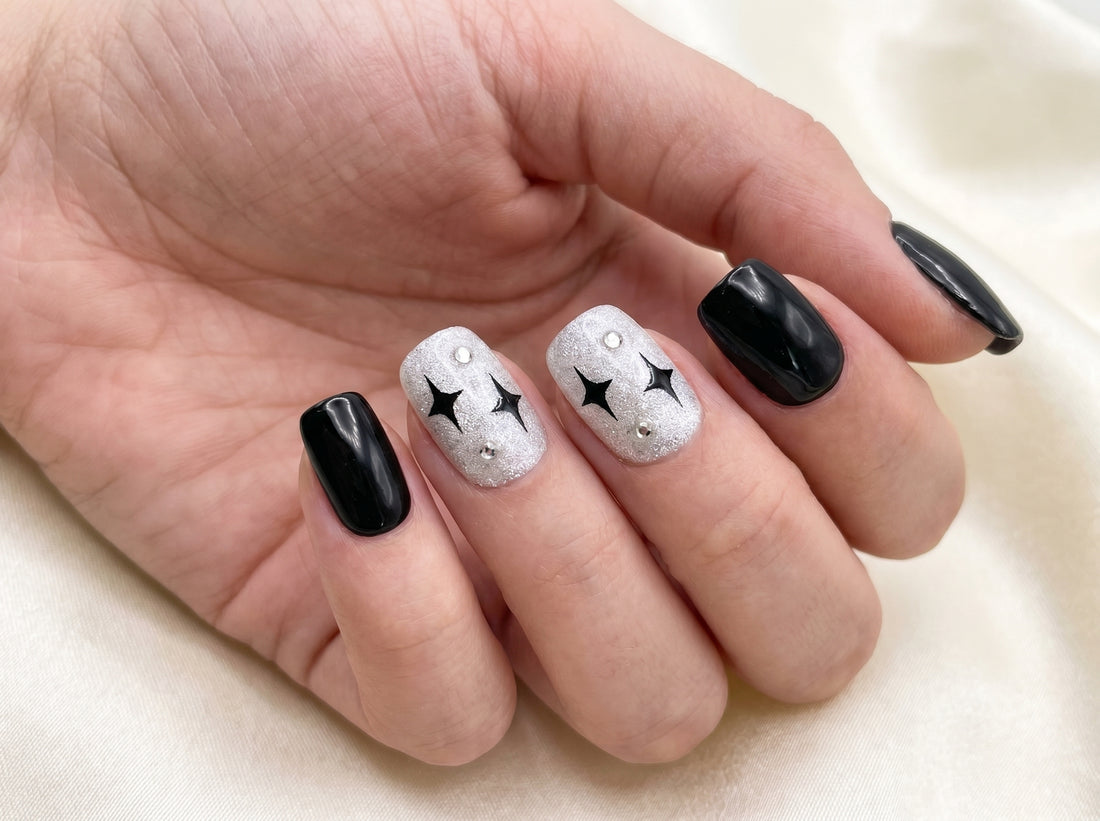 Blisss Nails Premium Handmade Black & Silver Fake Nails – Short Square Artificial Reusable Press On Nails with Glitter Star Design for Women | Salon Finish  10 pc Nail Set