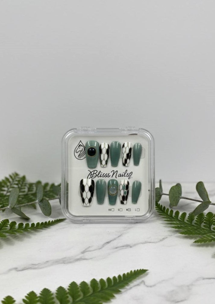 Blisss Nails Press on Nails Green, Black, White - Geometric Pattern. Coffin Shape Nail With Cat Eye Effect