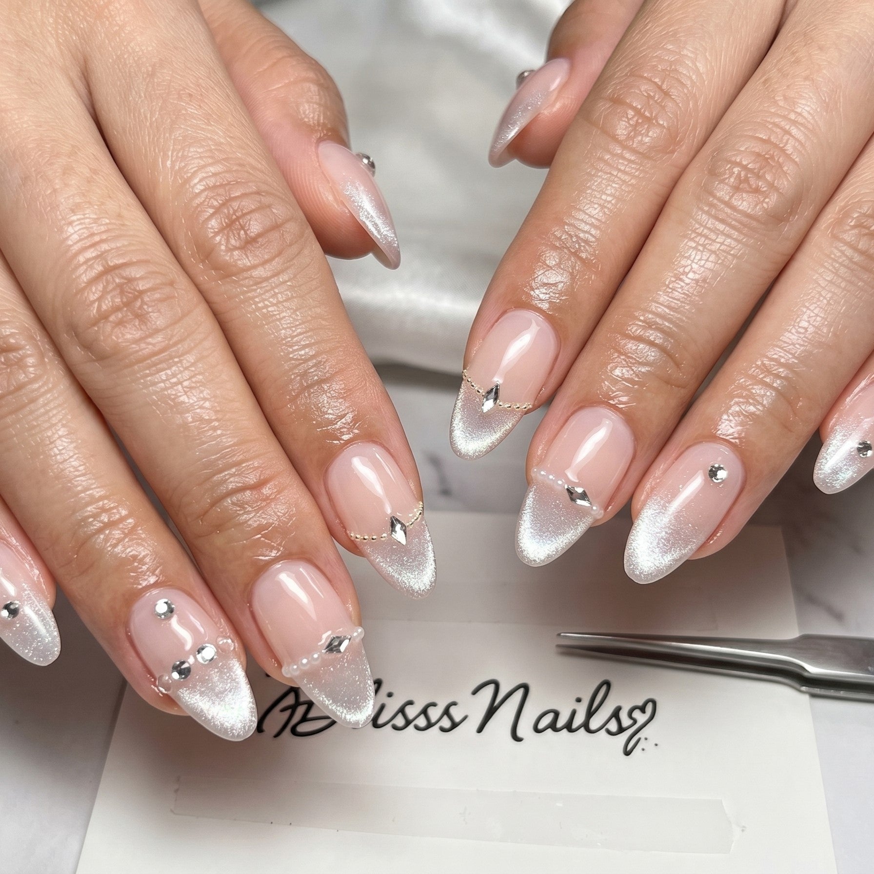 Blisss Nails Premium Handmade Pink Ombre with Cat Eye Effect Fake Nails – Medium Almond Artificial Reusable Press On Nails with Rhinestone Chain & Star Charm Design | Glossy Salon Finish 10 pc Nails Set