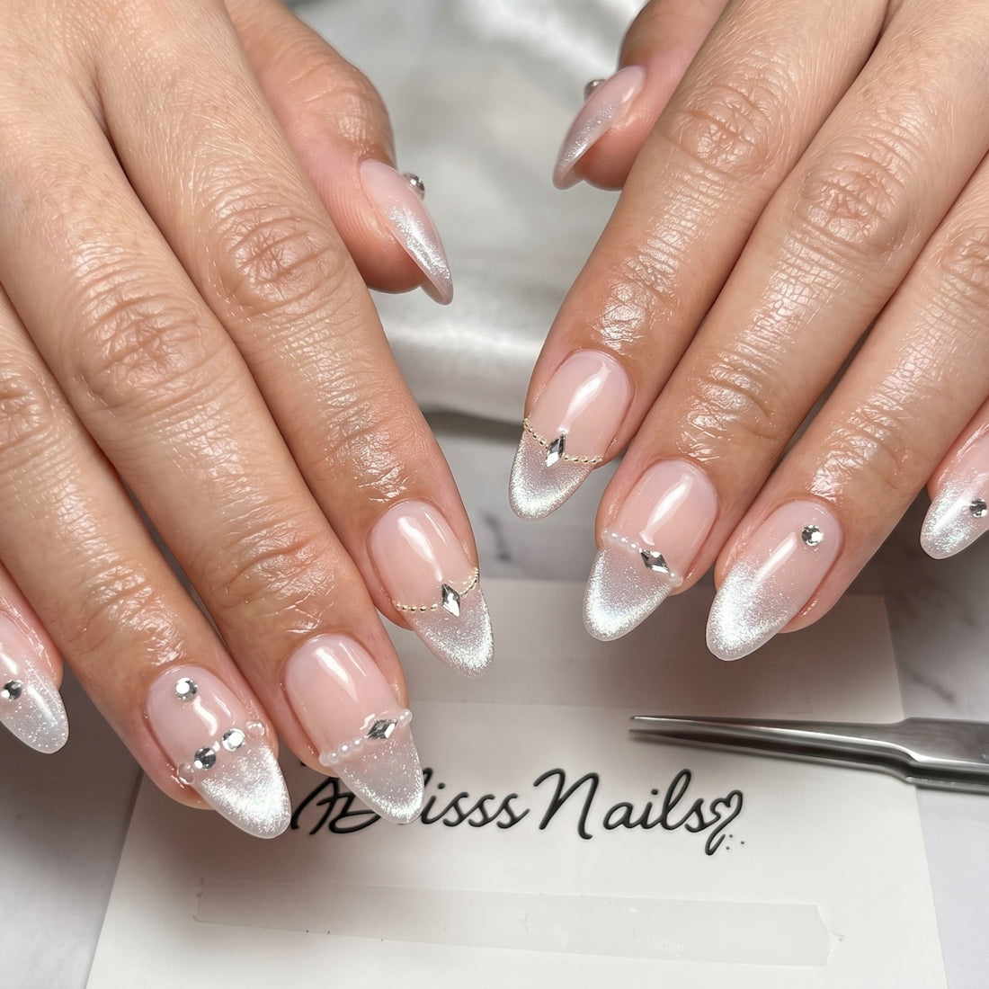 Blisss Nails Premium Handmade Pink Ombre with Cat Eye Effect Fake Nails – Medium Almond Artificial Reusable Press On Nails with Rhinestone Chain & Star Charm Design | Glossy Salon Finish 10 pc Nails Set
