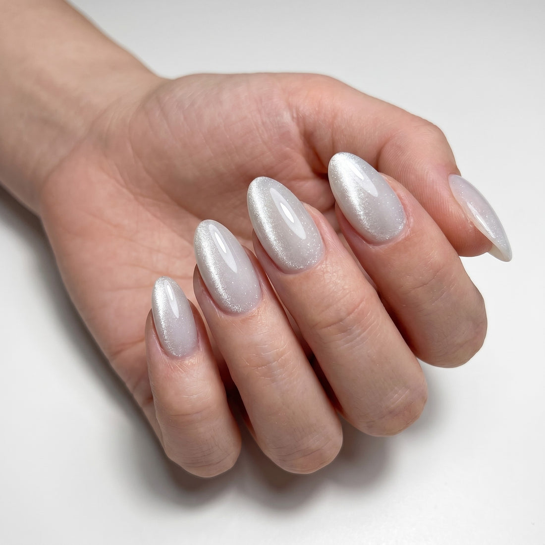 Blisss Nails Handmade Premium Press On Nails - Dove Grey Silk Aura Cat Eye Magnetic Effect, Reusable Artificial Nails, Short Almond Stiletto Shape, Luxury Shimmer Finish Salon-Quality Fake Nails 10 Pcs Nail Set