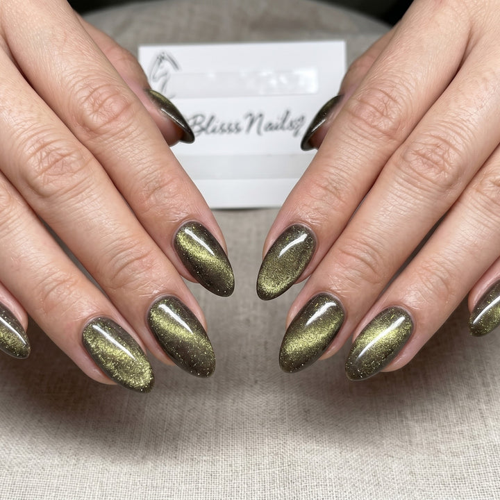 Blisss Nails Handmade Premium Press On Nails - Deep Forest Dark Green Jade Cat Eye Magnetic Effect, Reusable Artificial Nails, Short Almond Stiletto Shape, Luxury Velvet Finish Salon-Quality False Nails 10 Pcs Nail Set