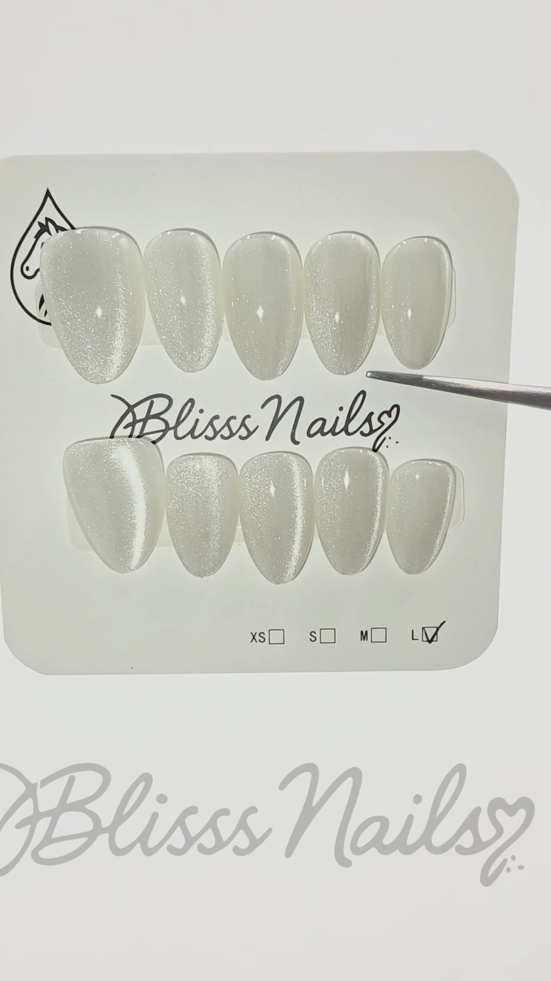 Blisss Nails' Press On Nails Creamy White Almond Shape with Cat Eye Efect
